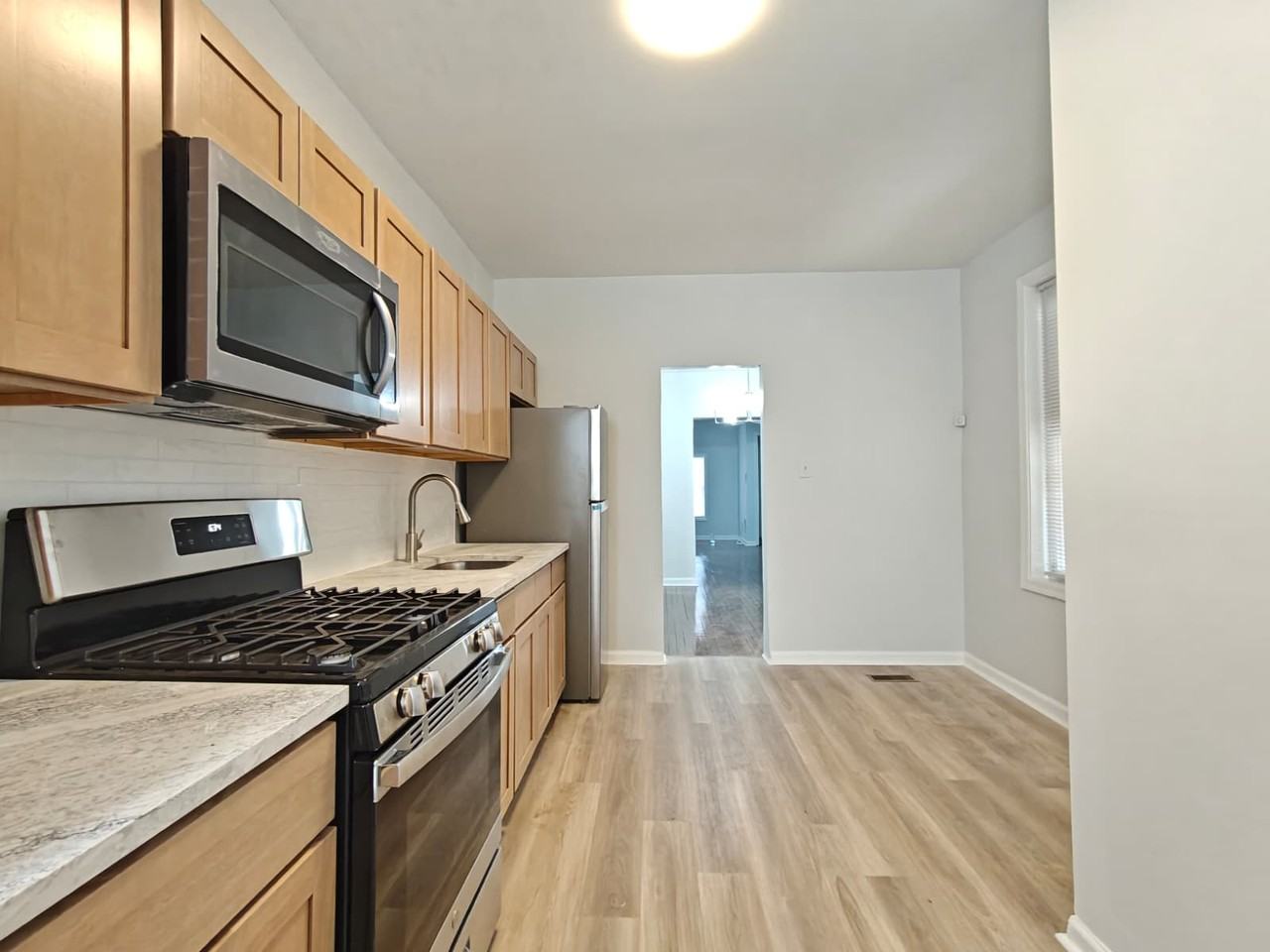 5308 Race St - Photo 5 of 12