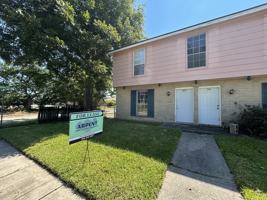 featured image of 2431 Octavia Dr #1