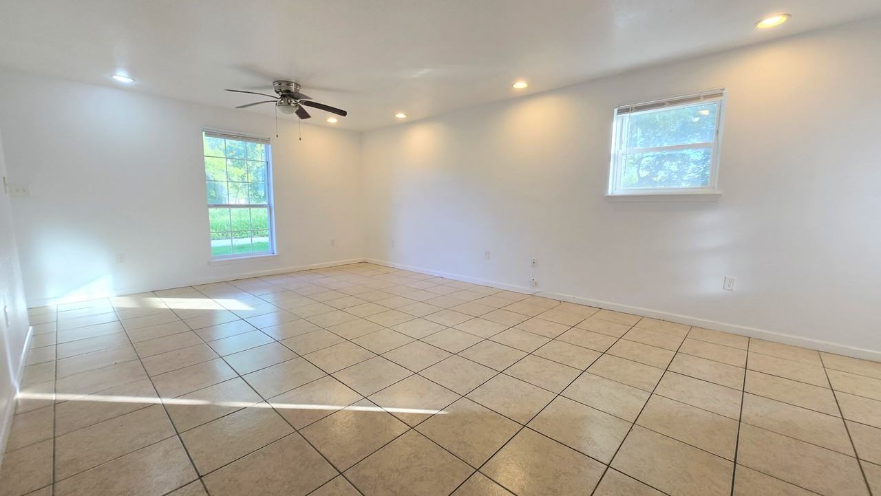 2431 Octavia Dr #1 - Photo 3 of 10