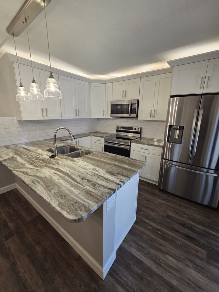 2716 11th Ct #56D - Photo 7 of 8