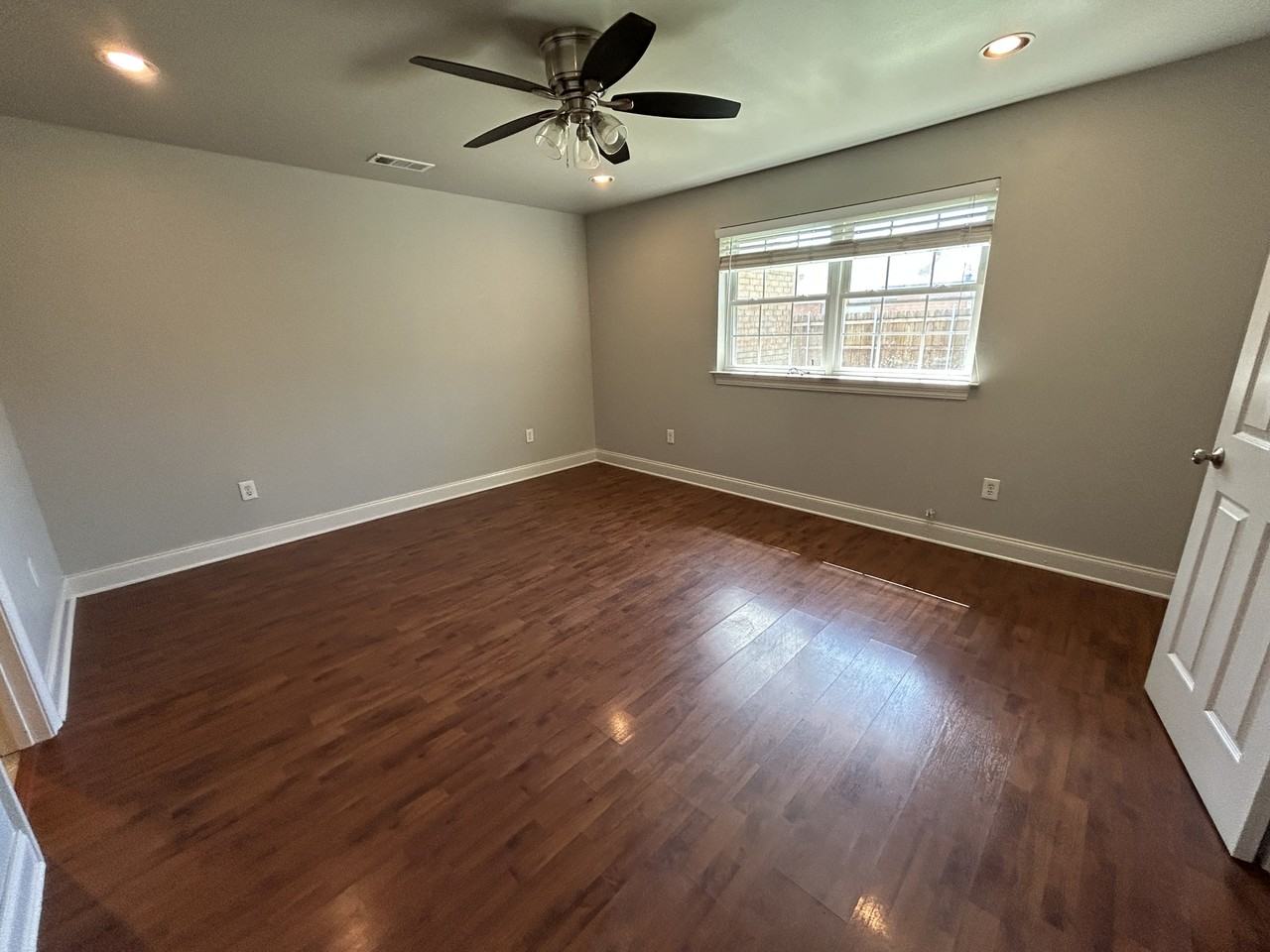 3108 Tournefort St - Photo 4 of 11