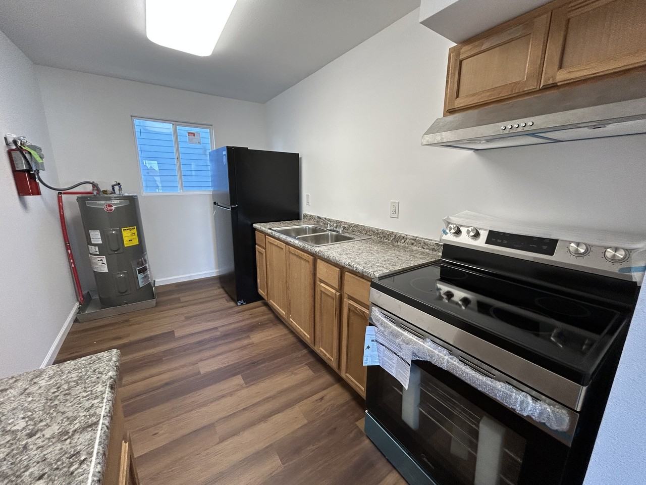 3318 Broadway Street-2 - Photo 3 of 10