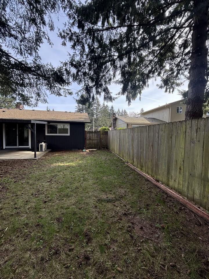 1100 Ne Keyes Rd #1 - Photo 5 of 12