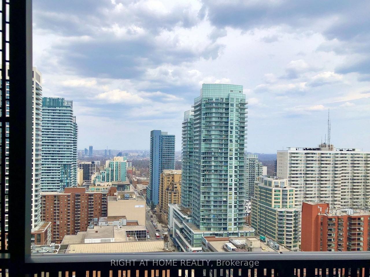 8 Eglinton Avenue East #2210 - Photo 6 of 18