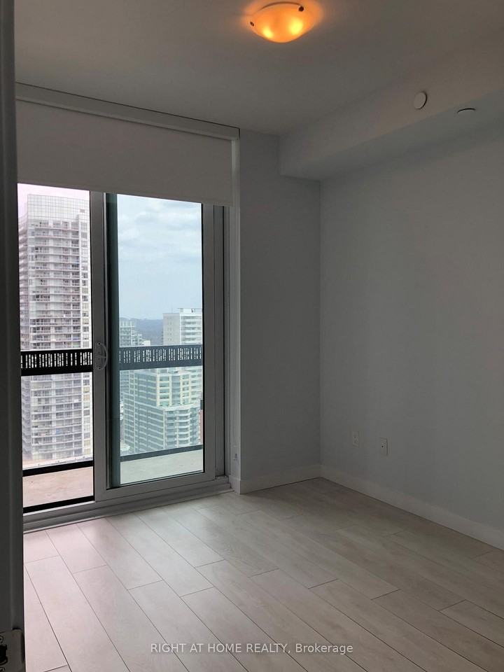 8 Eglinton Avenue East #2210 - Photo 7 of 18