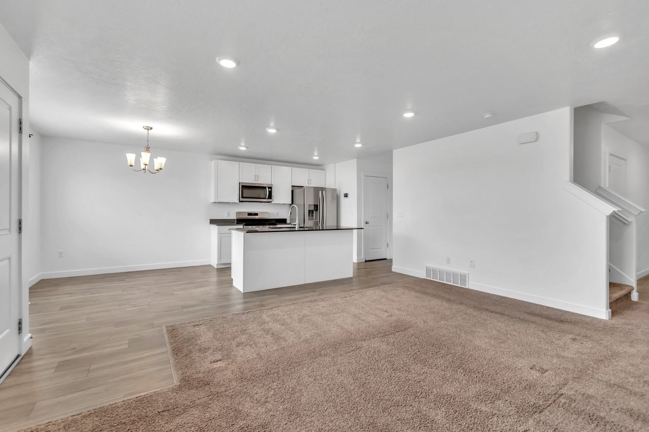 480 W 1890 S #1 - Photo 2 of 22