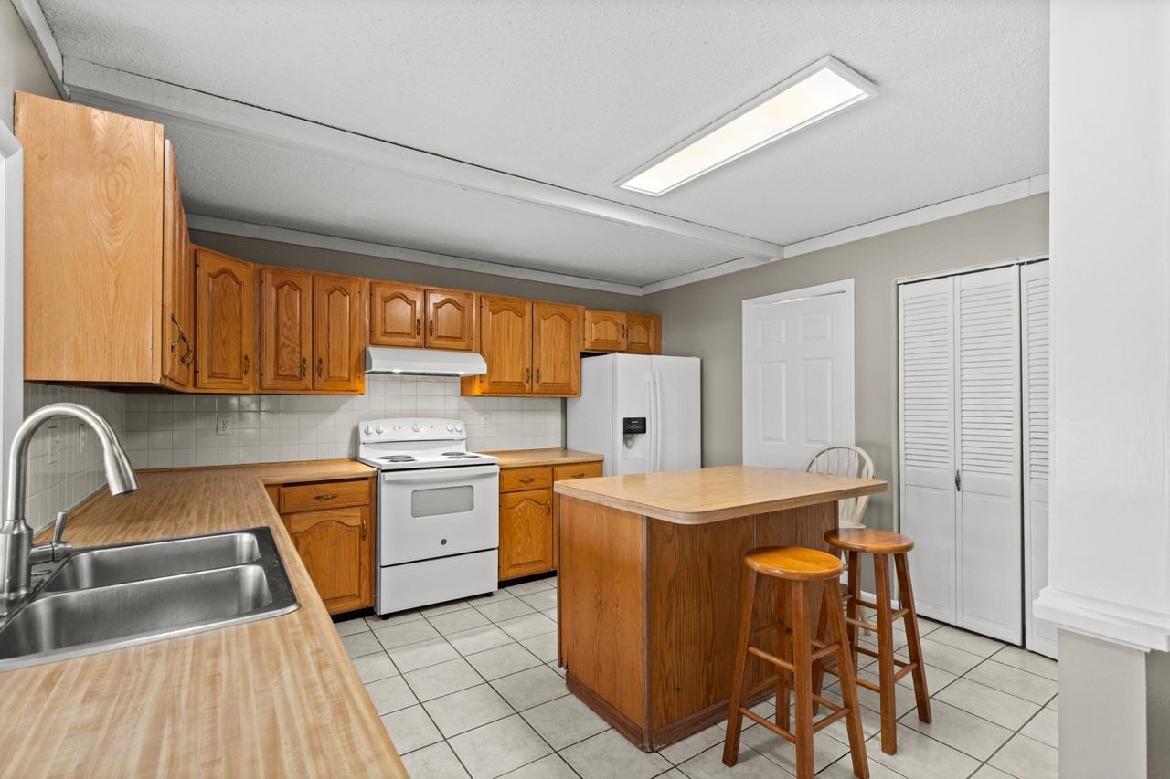 14355 Rainy Lake Dr #1 - Photo 3 of 31