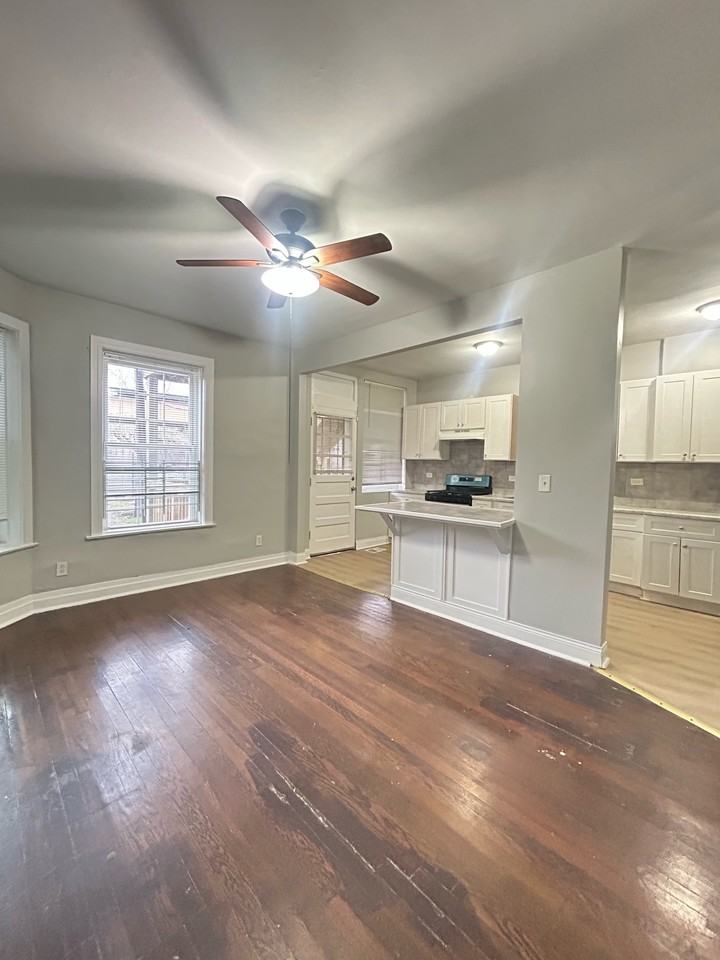 5938-40 South Calumet Avenue - Photo 4 of 20