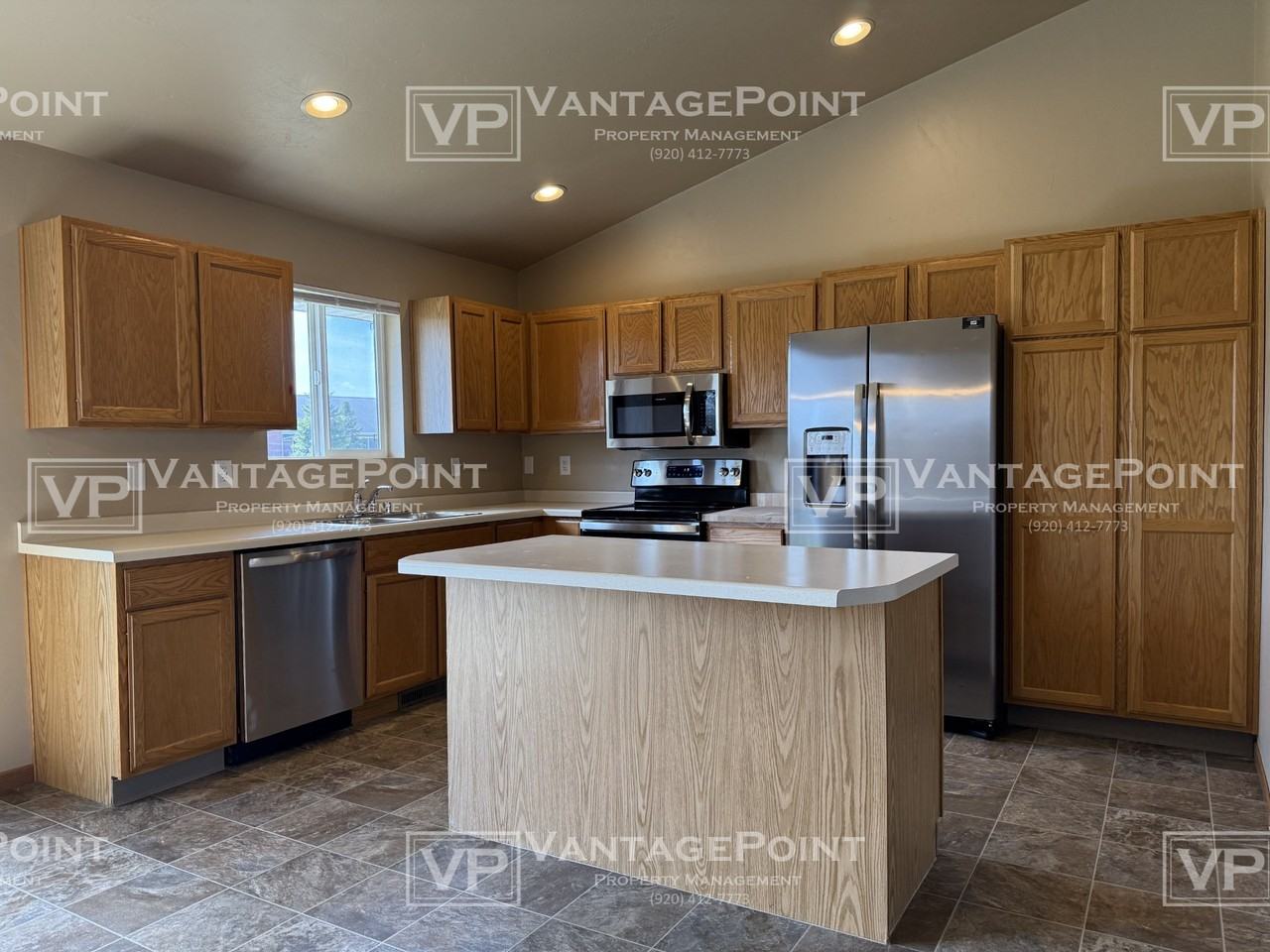 118 East River Drive - Photo 6 of 17