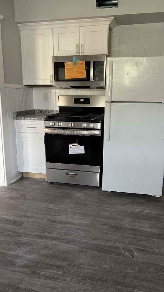 293 Manville Road - Photo 6 of 8