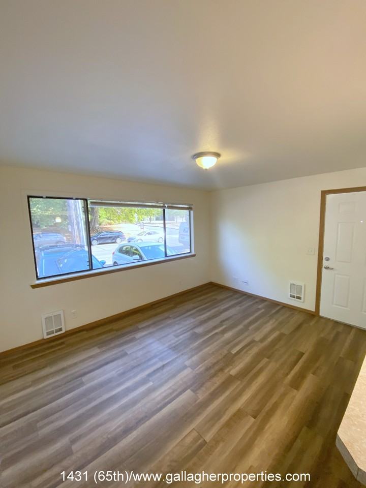 1431 (65th) - Photo 4 of 15