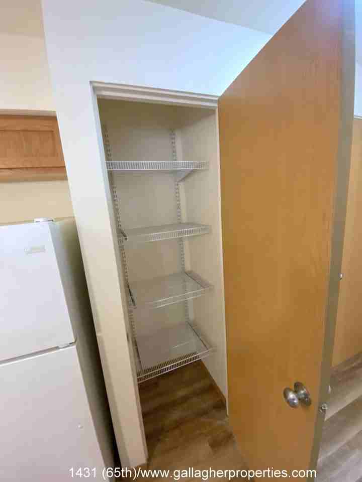 1431 (65th) - Photo 7 of 15