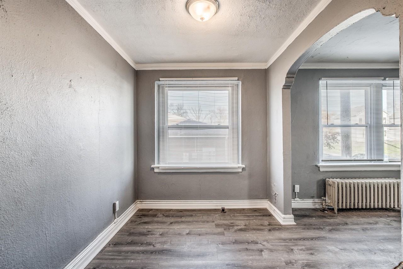 807 Clara Avenue - Photo 5 of 20