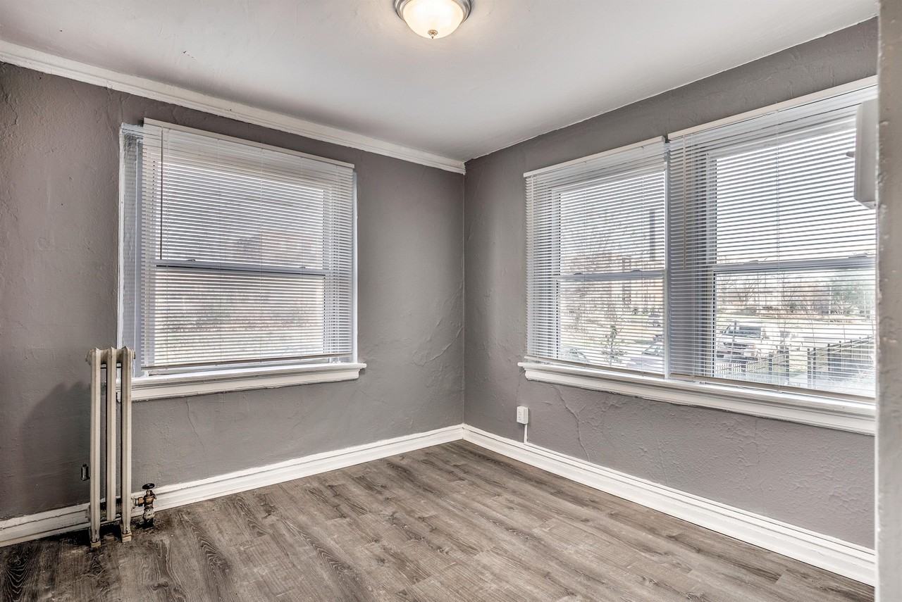 807 Clara Avenue - Photo 6 of 20