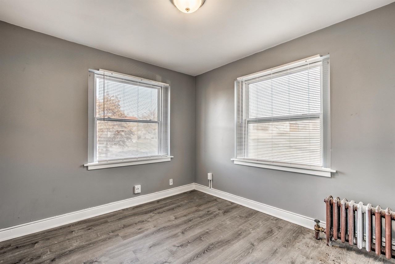 807 Clara Avenue - Photo 7 of 20