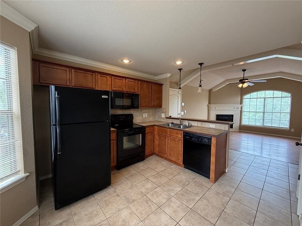 2624 N Valencia Ave #1 - Photo 3 of 11