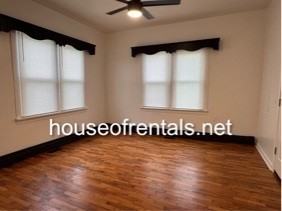 213 North 19th Street - Photo 4 of 11