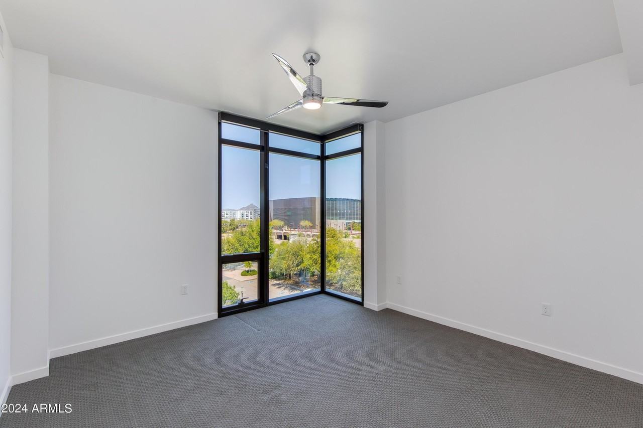 200 W Portland St #511 - Photo 7 of 22