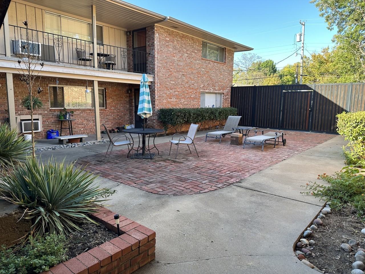 1220 South Rockford Avenue - Photo 7 of 12