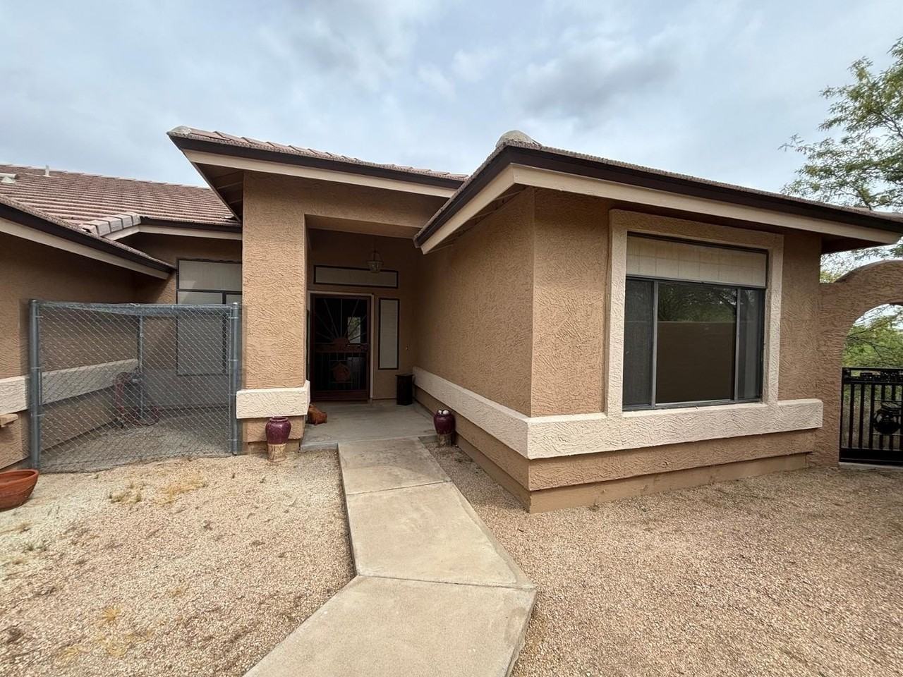 43003 N Old Mine Rd - Photo 7 of 33