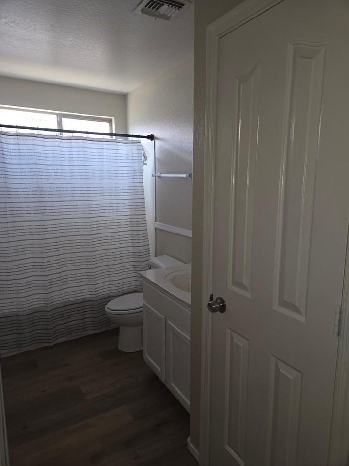 229 S 125th Ave - Photo 4 of 13