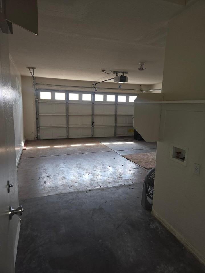 229 S 125th Ave - Photo 6 of 13