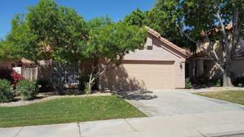 featured image of 16610 S 32nd Pl