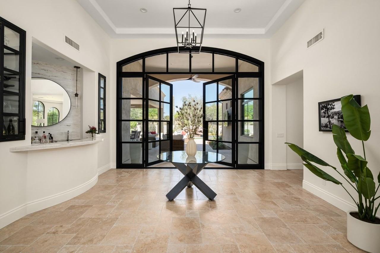 10220 E Buckskin Trl - Photo 2 of 32