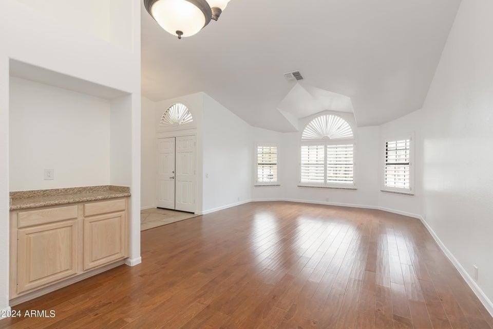 3350 S Oleander Dr - Photo 2 of 19