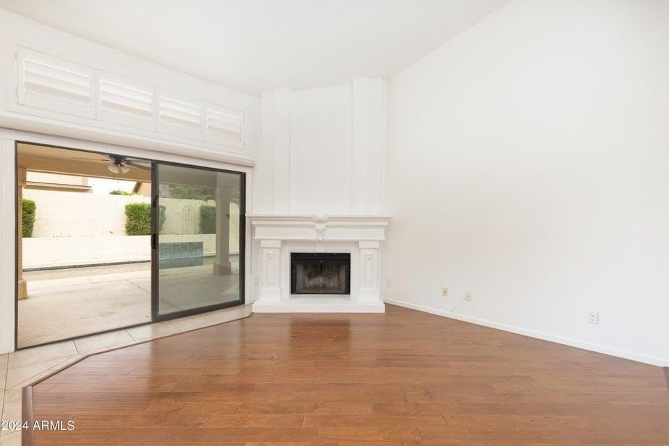 3350 S Oleander Dr - Photo 5 of 19