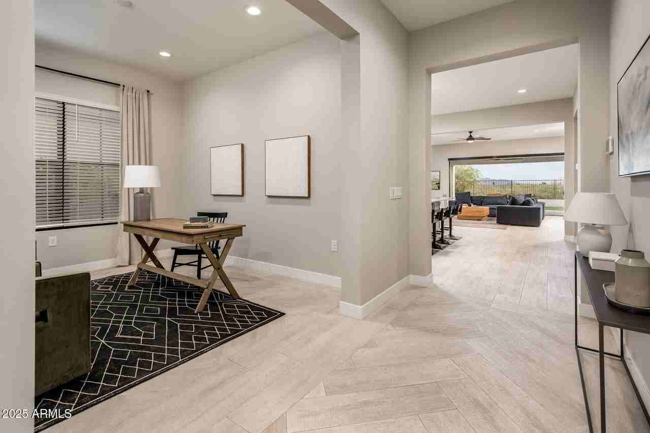 6615 E Libby St - Photo 4 of 45