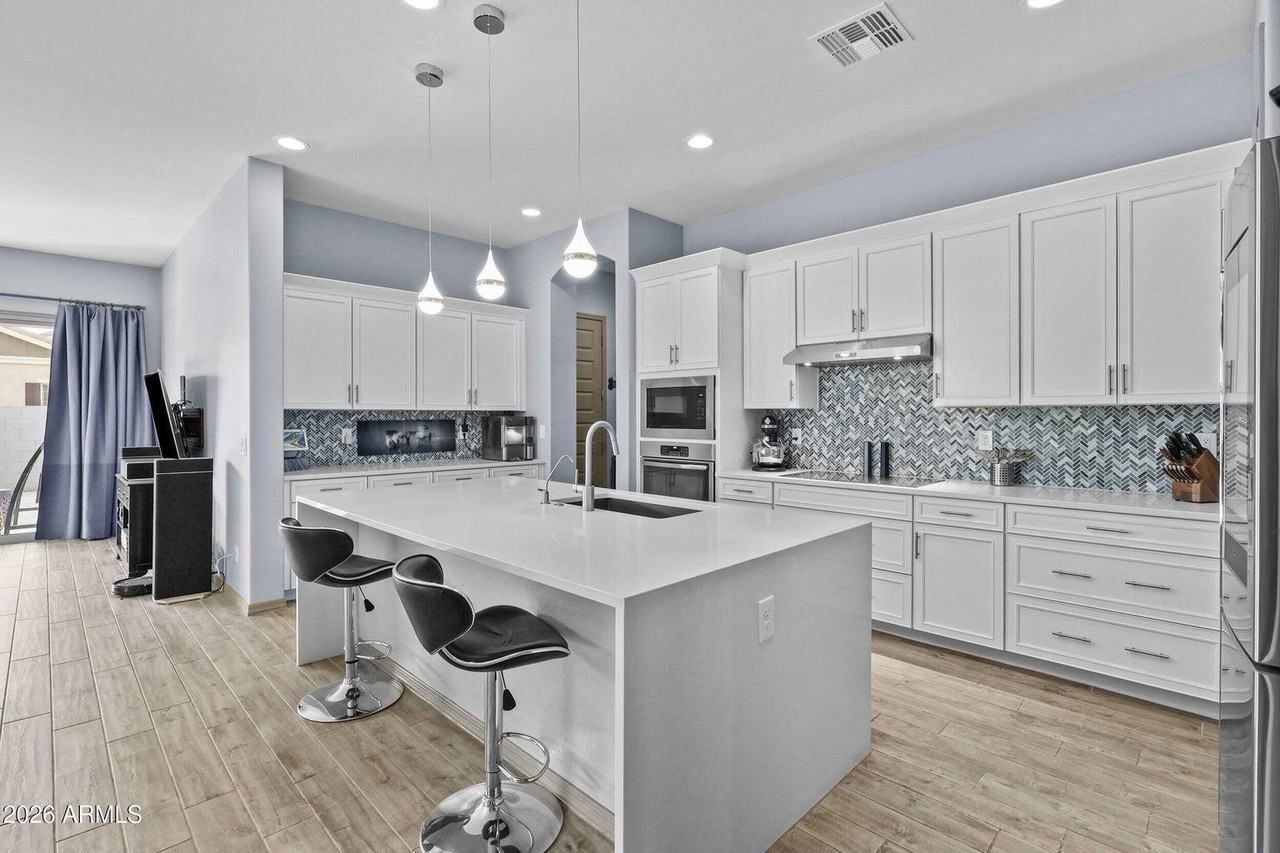 4451 E Bernice St - Photo 6 of 32