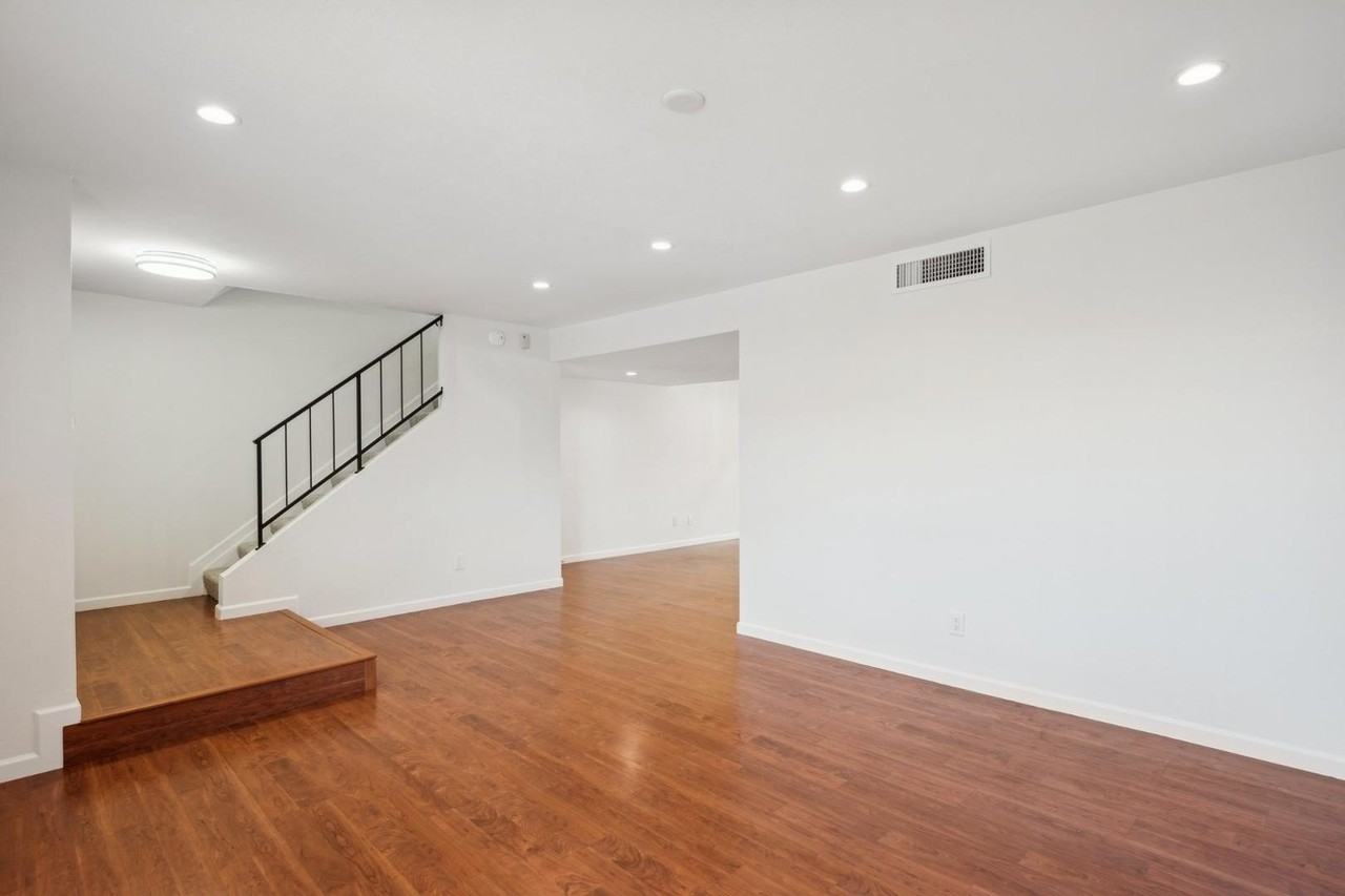 5111 N 83rd St - Photo 3 of 32