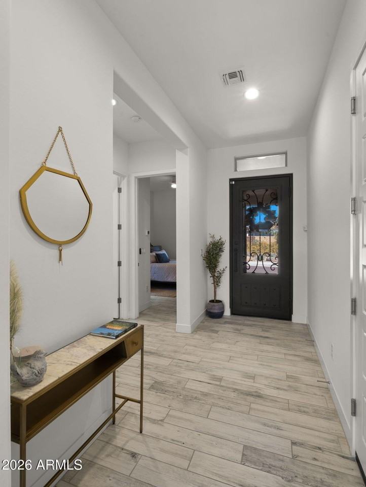 21514 N 58th St - Photo 4 of 29