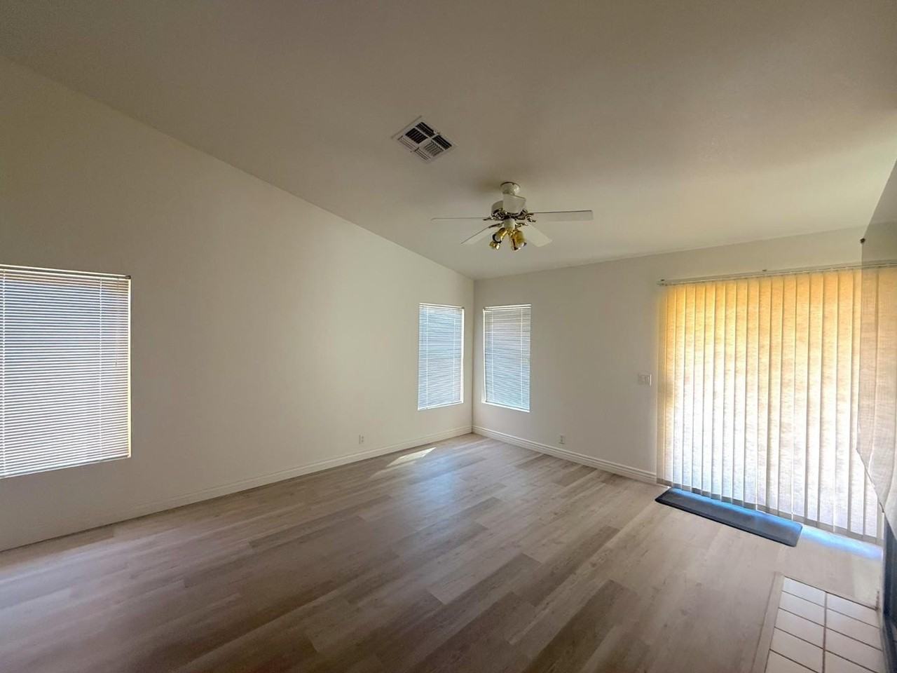 19858 N 33rd Pl - Photo 6 of 13