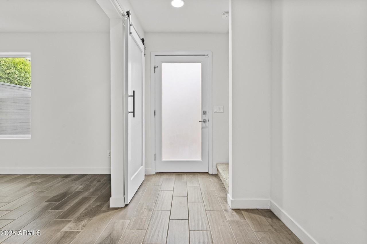 325 E Coronado Rd #8 - Photo 6 of 35