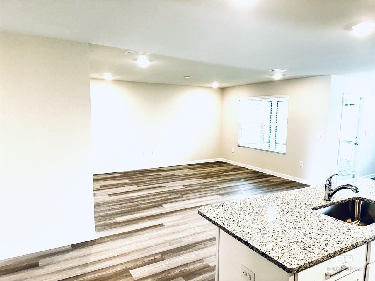 394 Preston Way - Photo 7 of 26