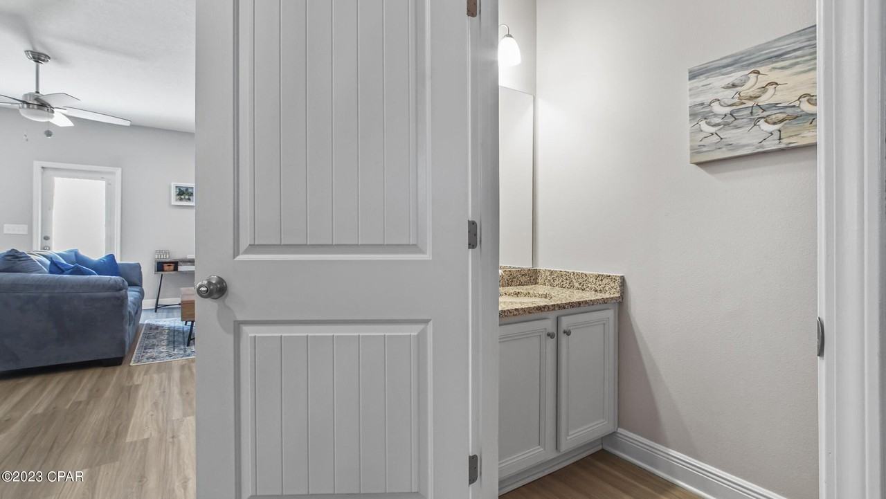 7450 Shadow Lake Dr - Photo 6 of 34