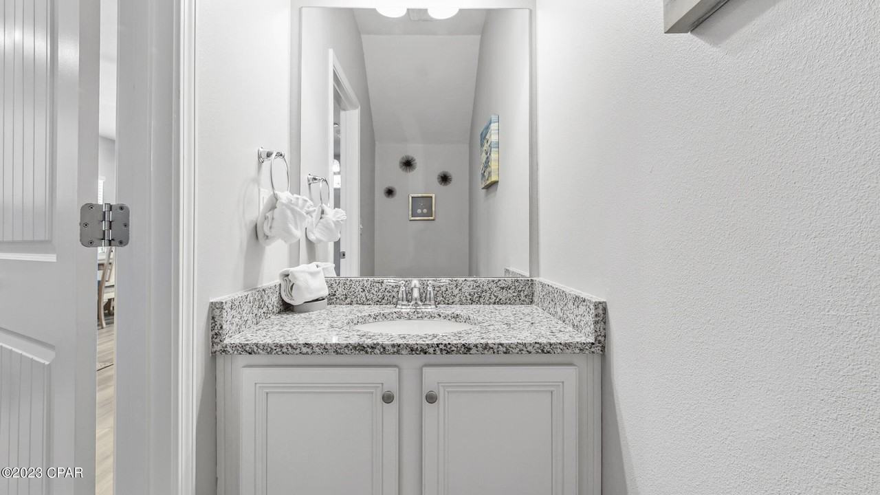 7450 Shadow Lake Dr - Photo 7 of 34