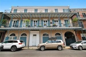 featured image of 910 Chartres St