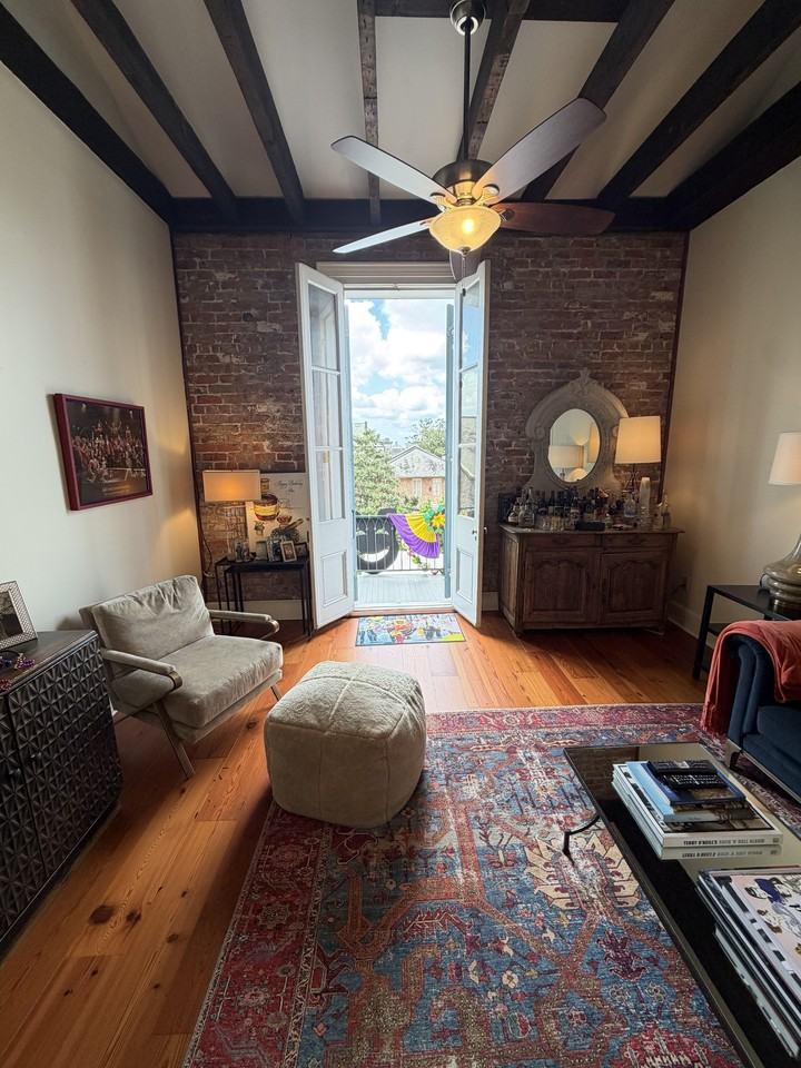 910 Chartres Street - Photo 2 of 21