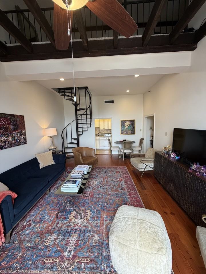 910 Chartres Street - Photo 6 of 21