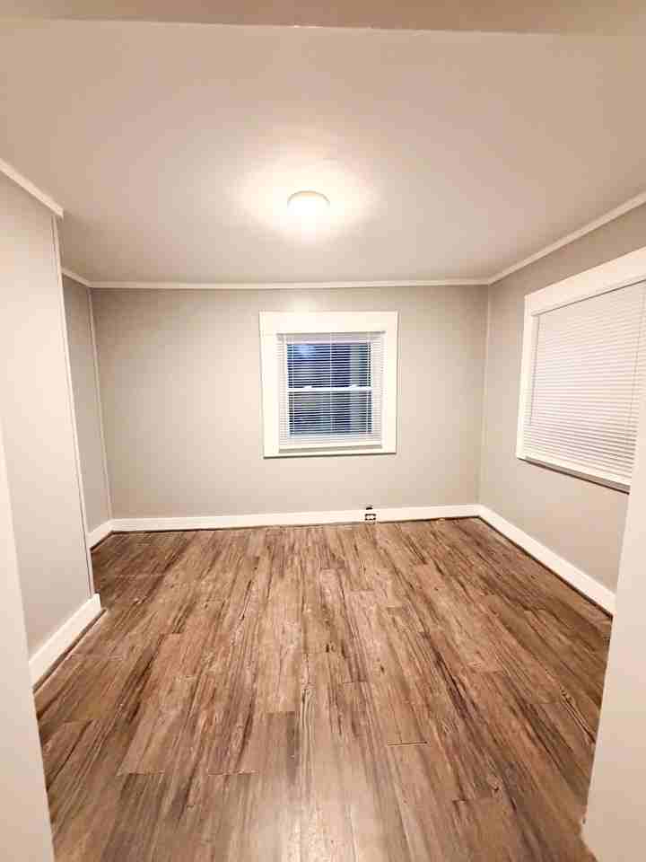 19010 Riverview St #1 - Photo 7 of 12