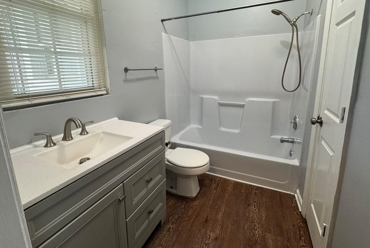 Lucile - Photo 6 of 9