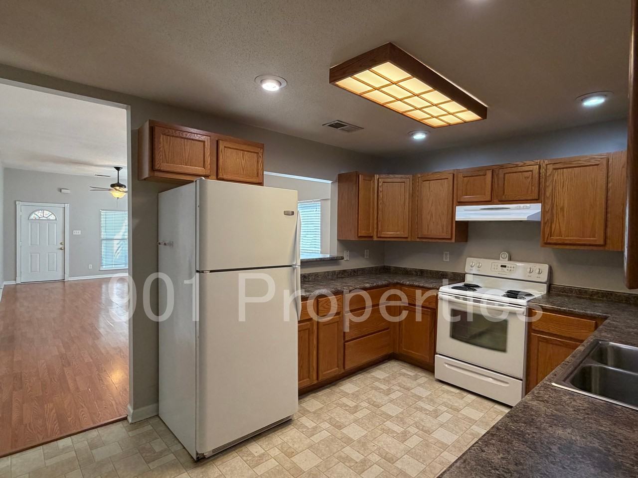 661 Philadelphia Street - Photo 5 of 11