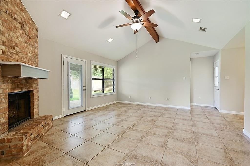 4430 Kirkwood Dr - Photo 6 of 14