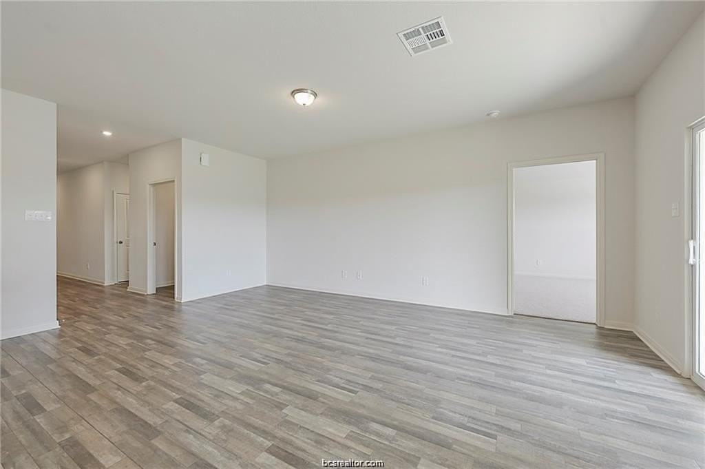 5521 Fox Bluff Dr - Photo 2 of 19