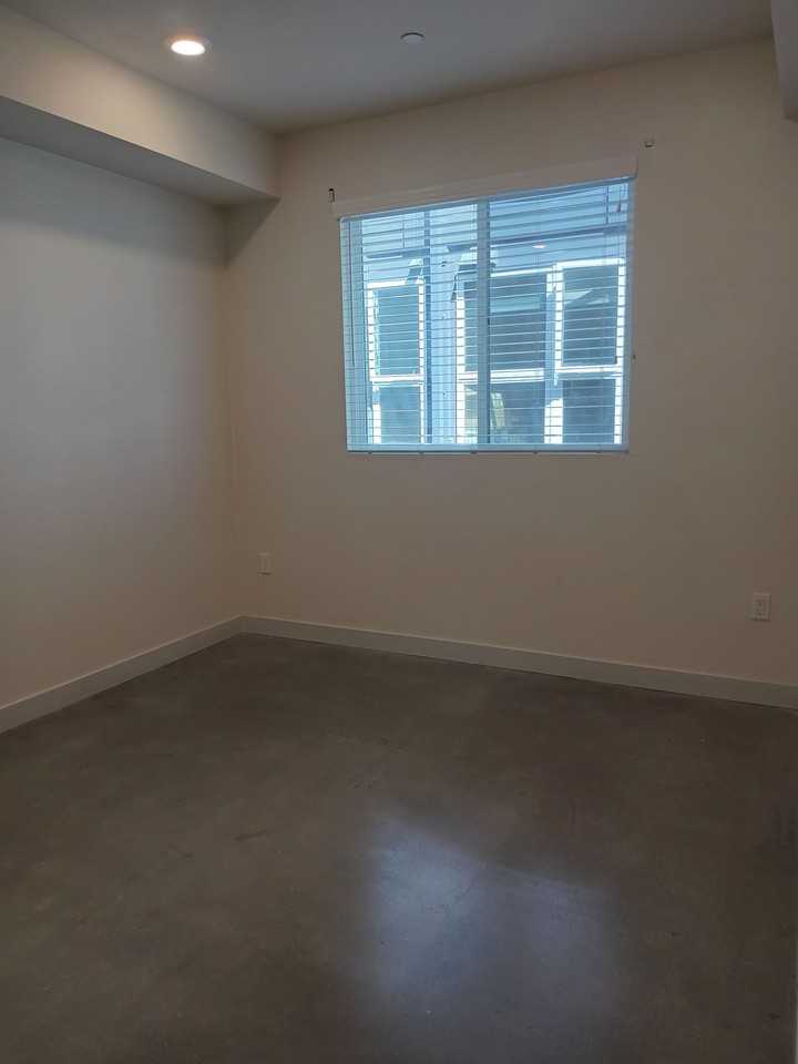 6515 South Crenshaw Boulevard - Photo 4 of 18