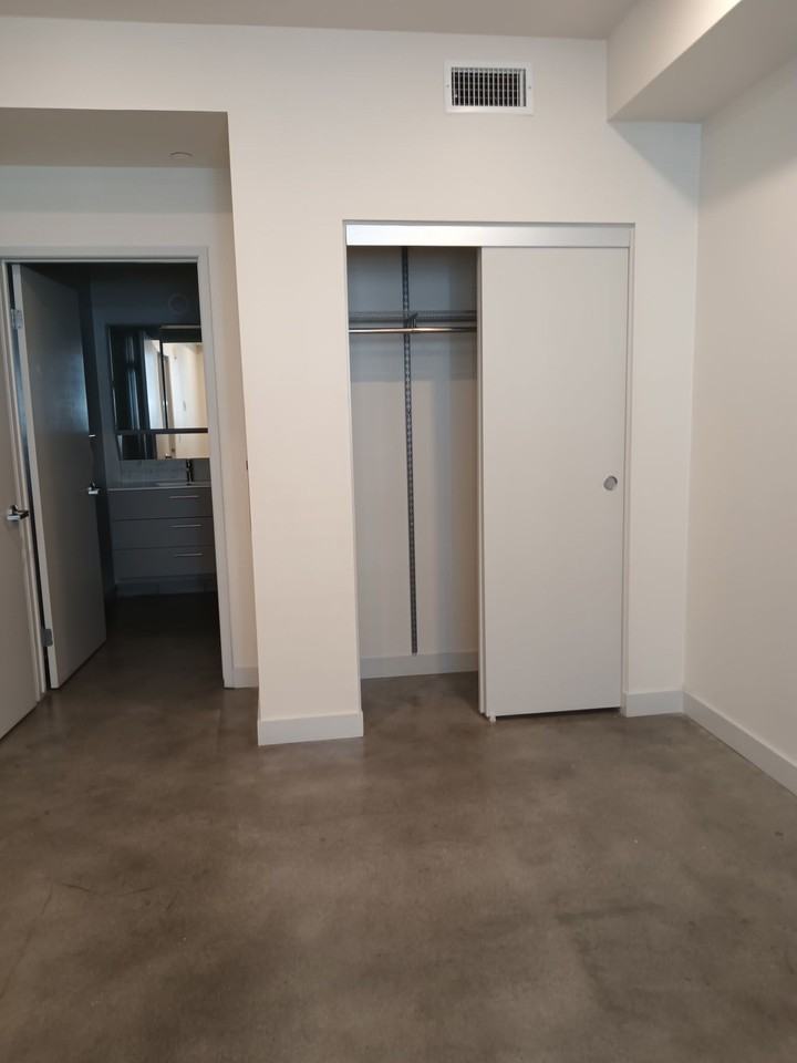 6515 South Crenshaw Boulevard - Photo 7 of 18