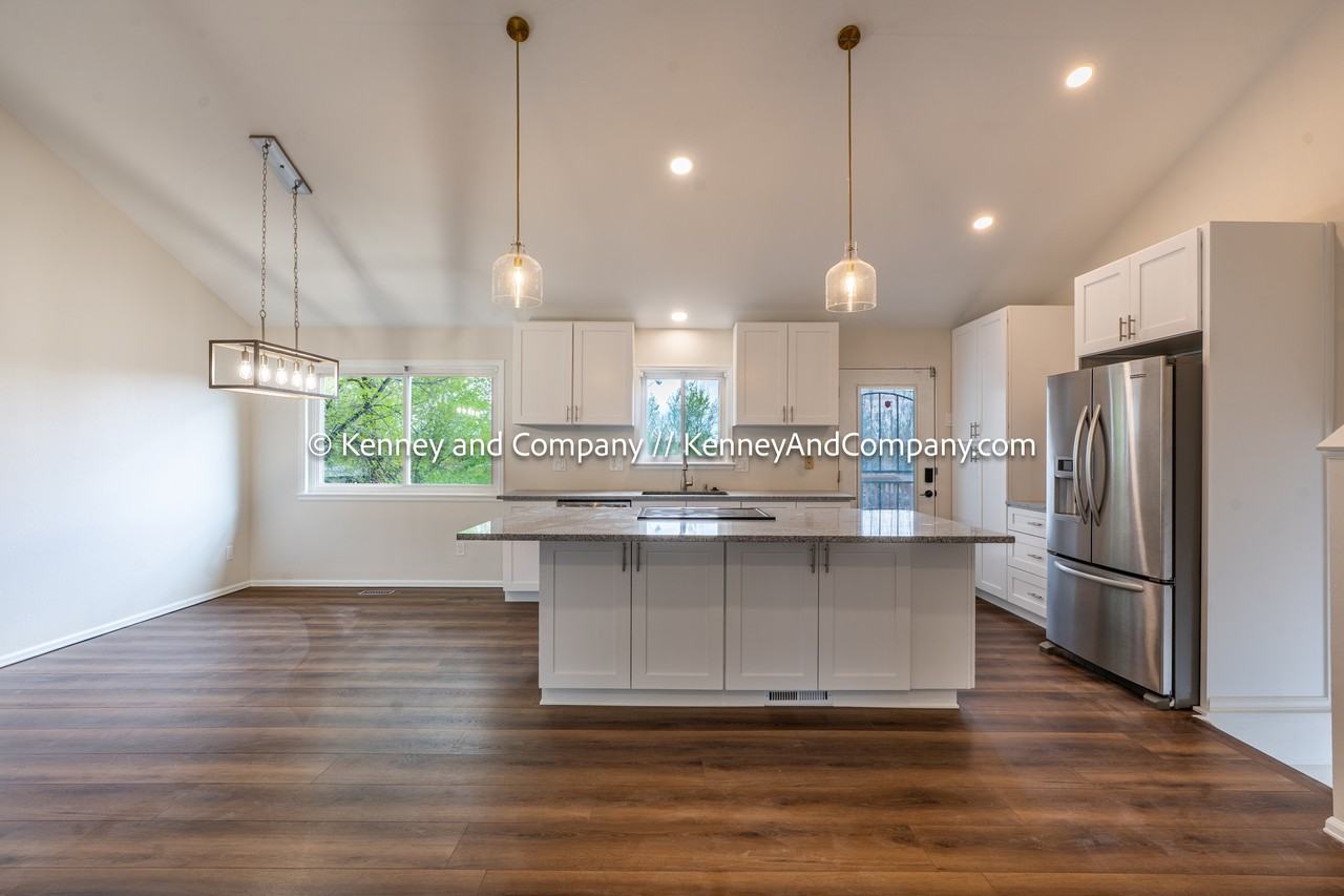 693 Grey Eagle Cir S #1 - Photo 7 of 23